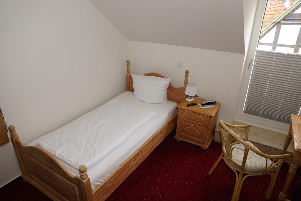 Hotel Deutsches Haus Бломберг Экстерьер фото