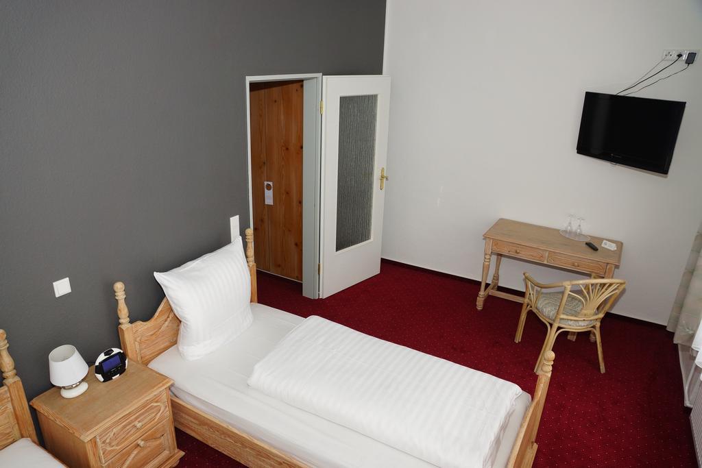 Hotel Deutsches Haus Бломберг Экстерьер фото